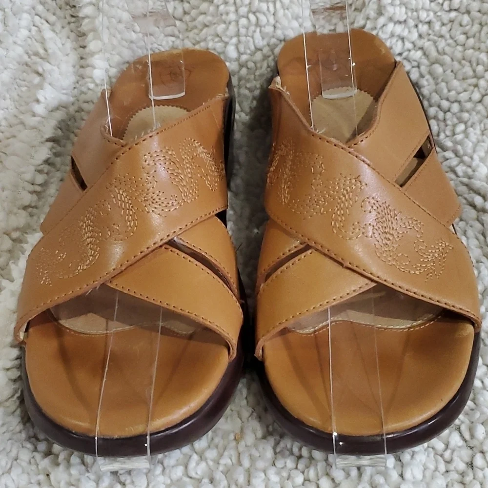 Ariat tan leather open toe sandals embroidered